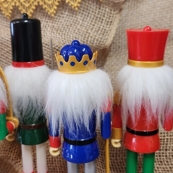 9" Nutcracker Soldiers - Set of 6 New - Picture 8 of 10